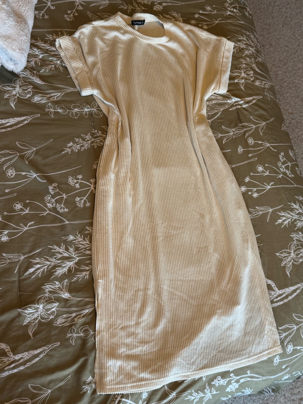 Ribbed Short-Sleeve Midi Dress in Cream Beige Casual House Smock